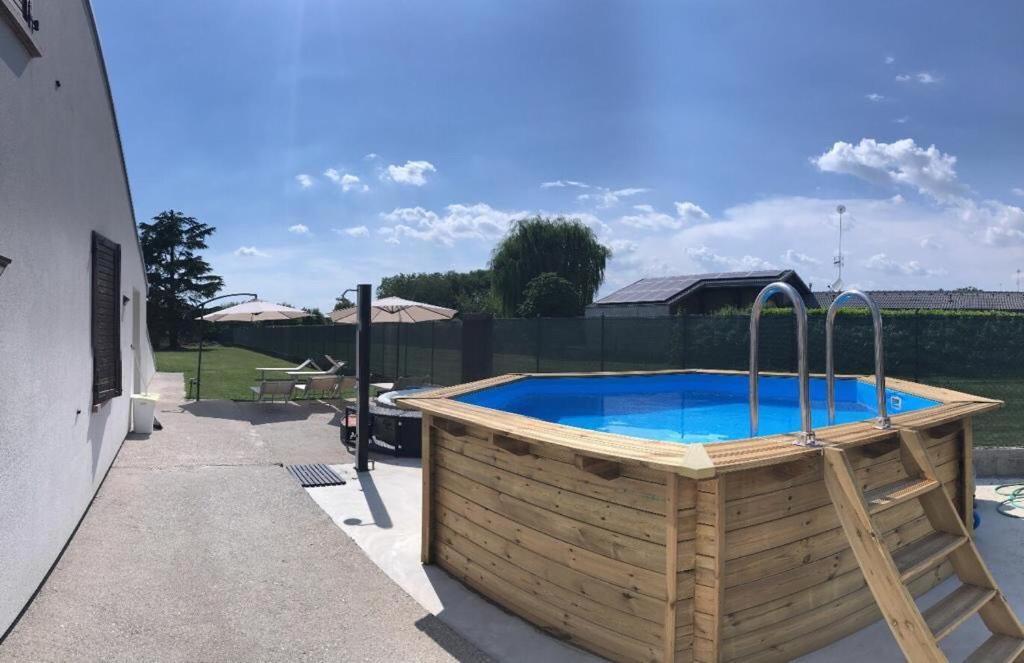 Nifty Intera Villa Con Piscina Relax, Idromassaggio E Sauna Muscletto Exteriér fotografie